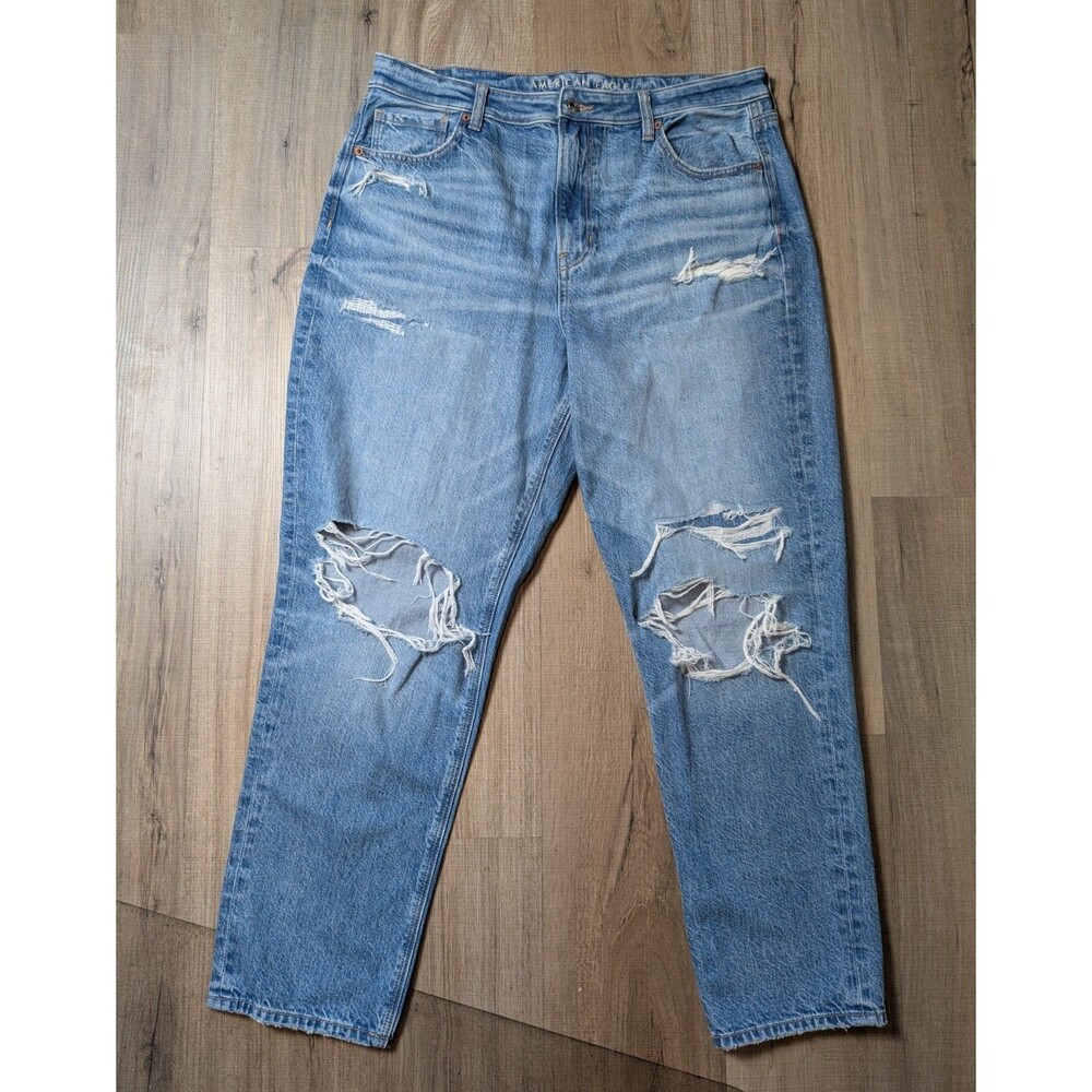 American Eagle Size 14 Mom Jean Ripped Distressed Medium Wash 90s Grunge Indie